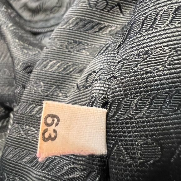 Prada Vela Small Shoulder Bag in Nero (black) - Authentic - Picture 5 of 10